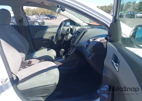 2013 Chevrolet Sonic Ls Auto z USA, uszkodzony, nr VIN 1G1JA6SH2D4186574